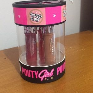 Pouty girl soap & glory